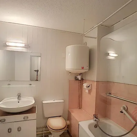Rdc Avec Terrasse, Proche Thermes Et Centre-ville, Accepte Animaux - - Fr-1-451-98 * Lamalou-les-Bains